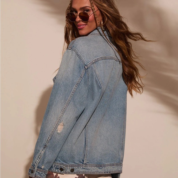 Vici Influencer Oversized Jean Jacket - Picture 2 of 4